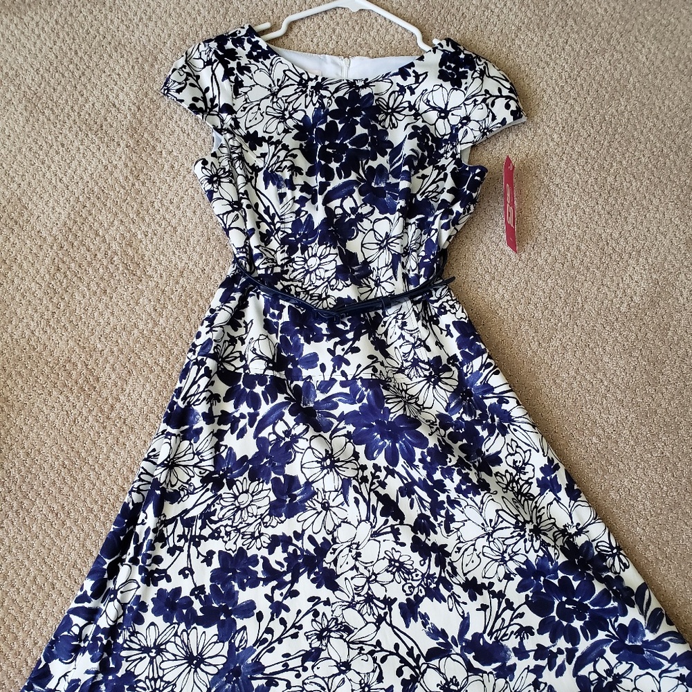White with navy flowers dress - NWT